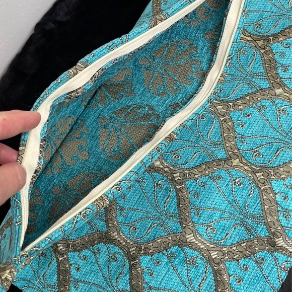 NWOT Custom Pillow Covering - Picture 5 of 8